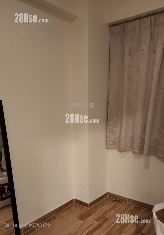 勤辉大厦 租盘 2 房 404 平方尺