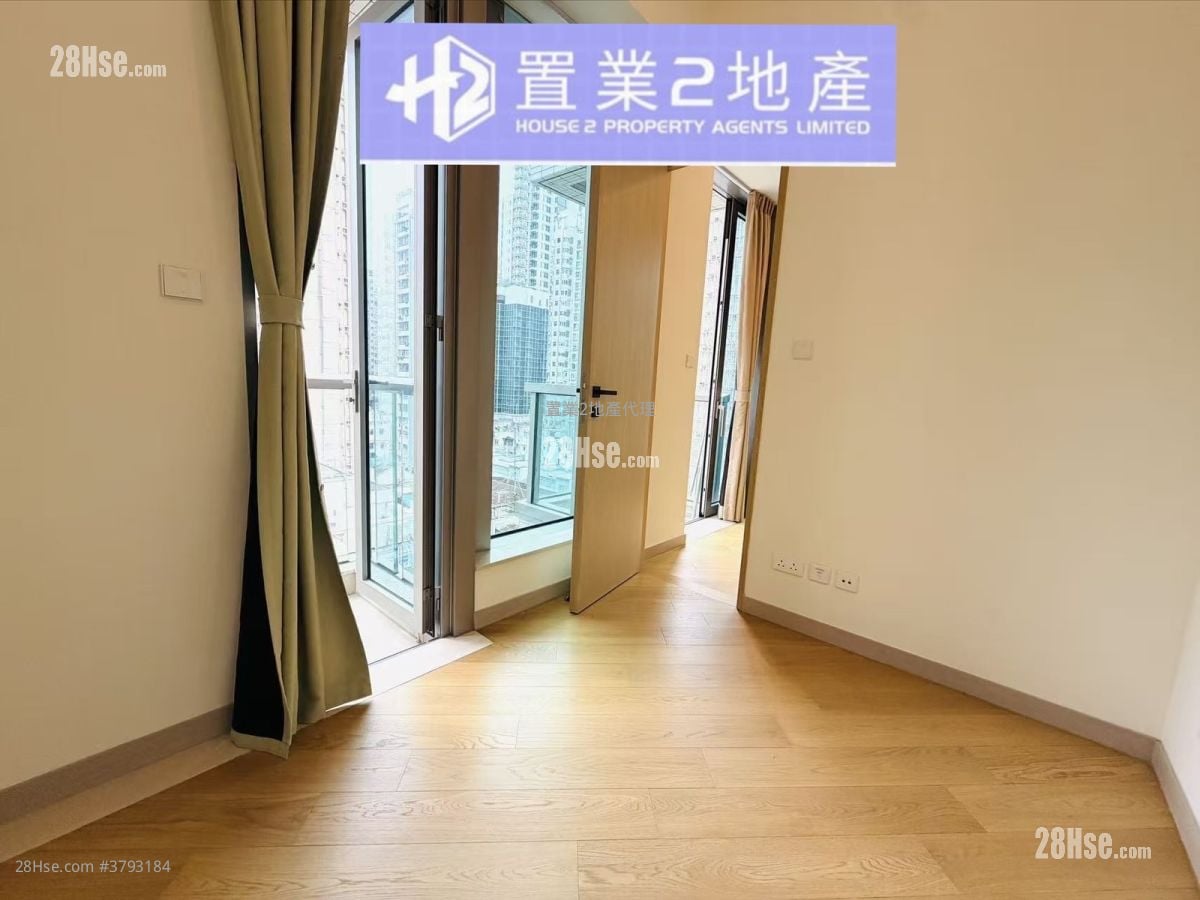 One Soho Sell 1 Bedroom 299 ft²