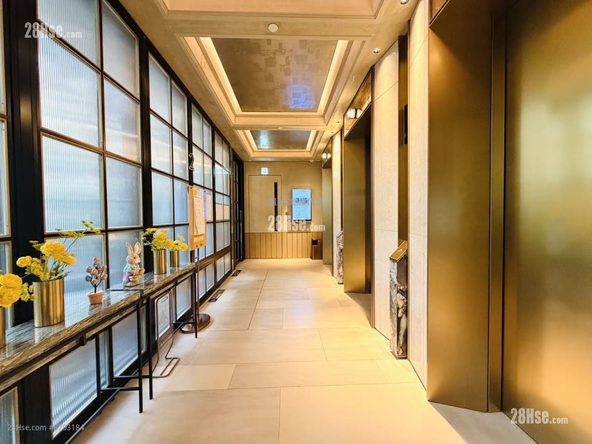 One Soho Sell 1 Bedroom 299 ft²