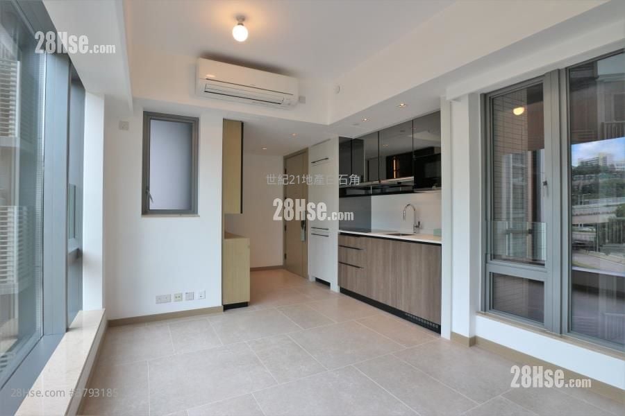 St Martin Sell 3 Bedrooms 628 ft²