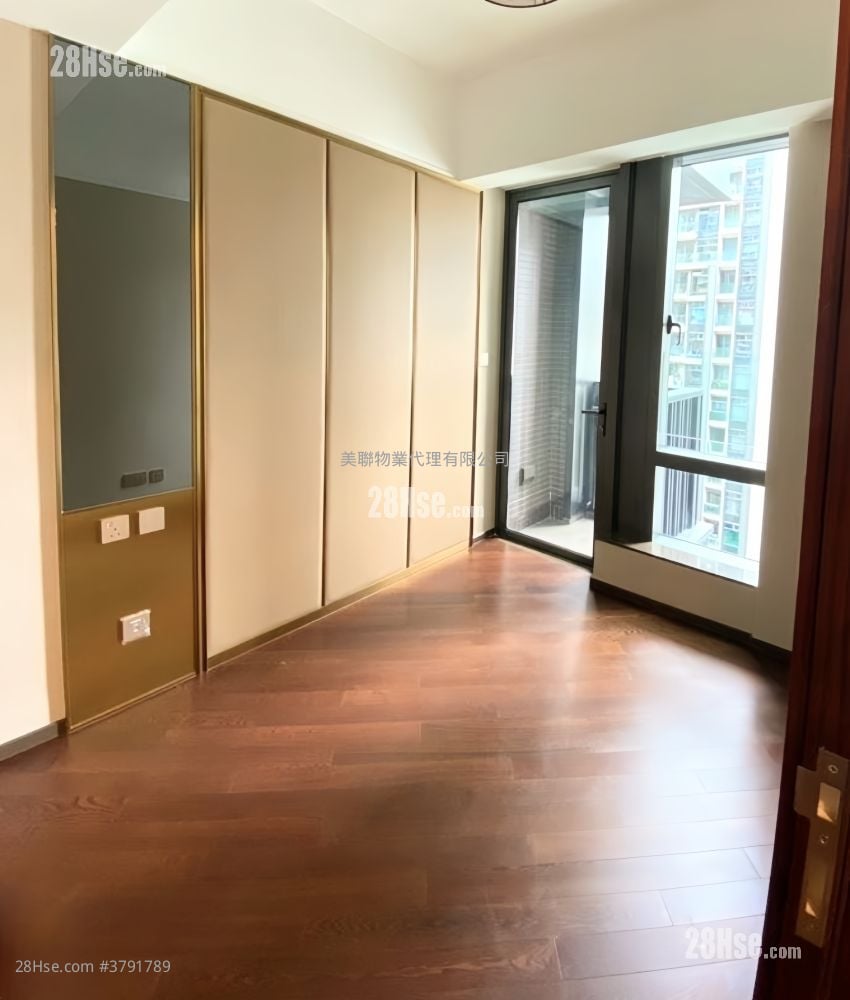 睿峰 售盘 1 房 , 1 浴室 300 平方尺