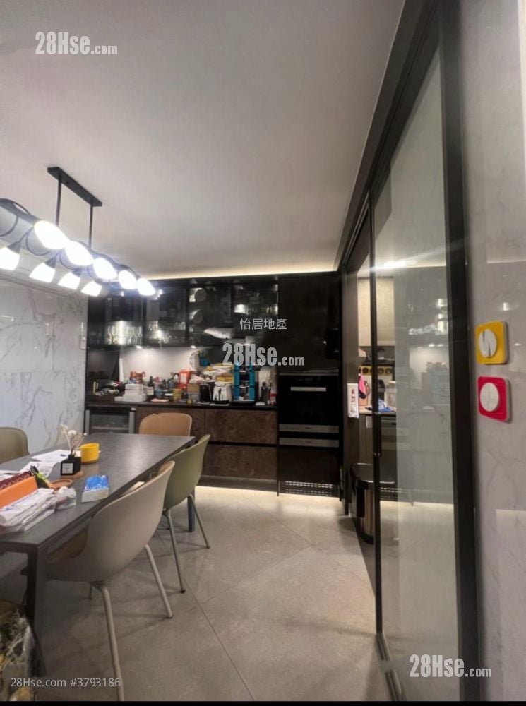 太古城 售盘 4 房 , 2 浴室 1,114 平方尺