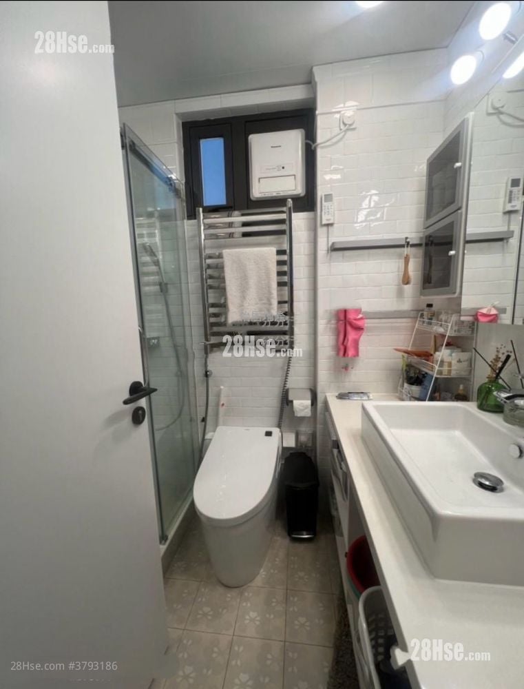 太古城 售盘 4 房 , 2 浴室 1,114 平方尺