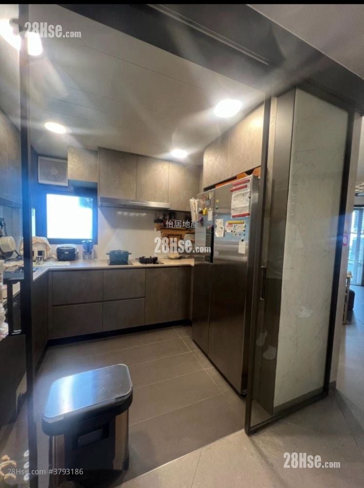 太古城 售盘 4 房 , 2 浴室 1,114 平方尺