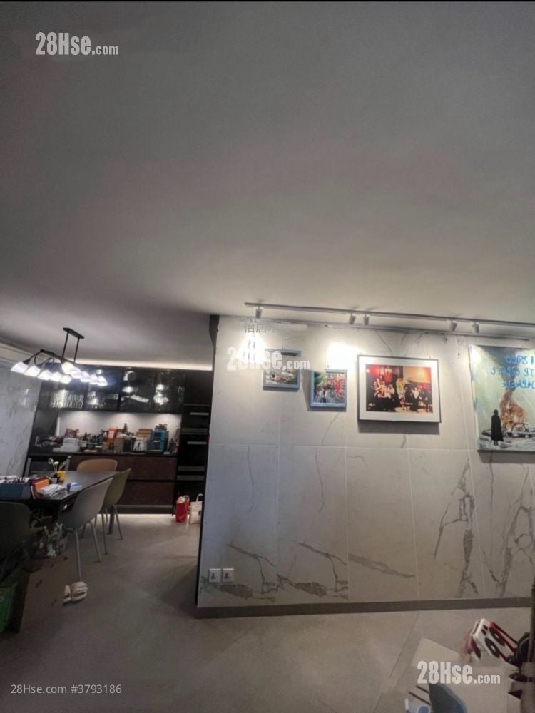 太古城 售盘 4 房 , 2 浴室 1,114 平方尺