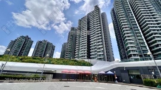 Mont Vert Sell 3 Bedrooms , 2 Bathrooms 845 ft²