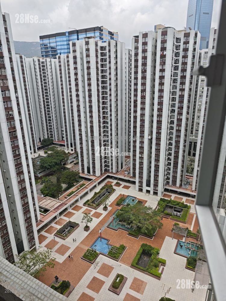 Taikoo Shing Sell 3 Bedrooms , 2 Bathrooms 748 ft²