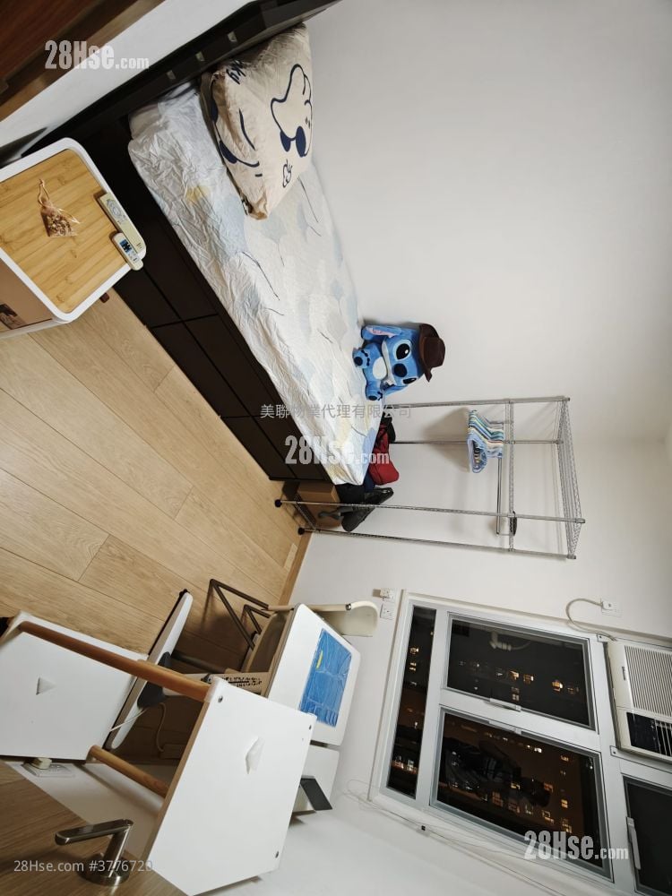 Taikoo Shing Sell 3 Bedrooms , 2 Bathrooms 748 ft²