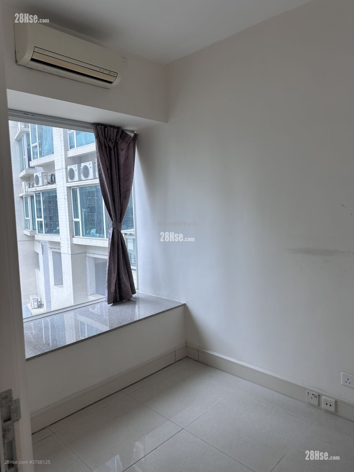 领峰 租盘 4 房 , 2 浴室 984 平方尺