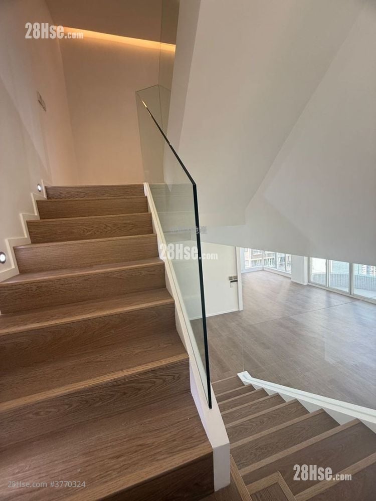 蔚皇居 售盘 3 房 1,665 平方尺