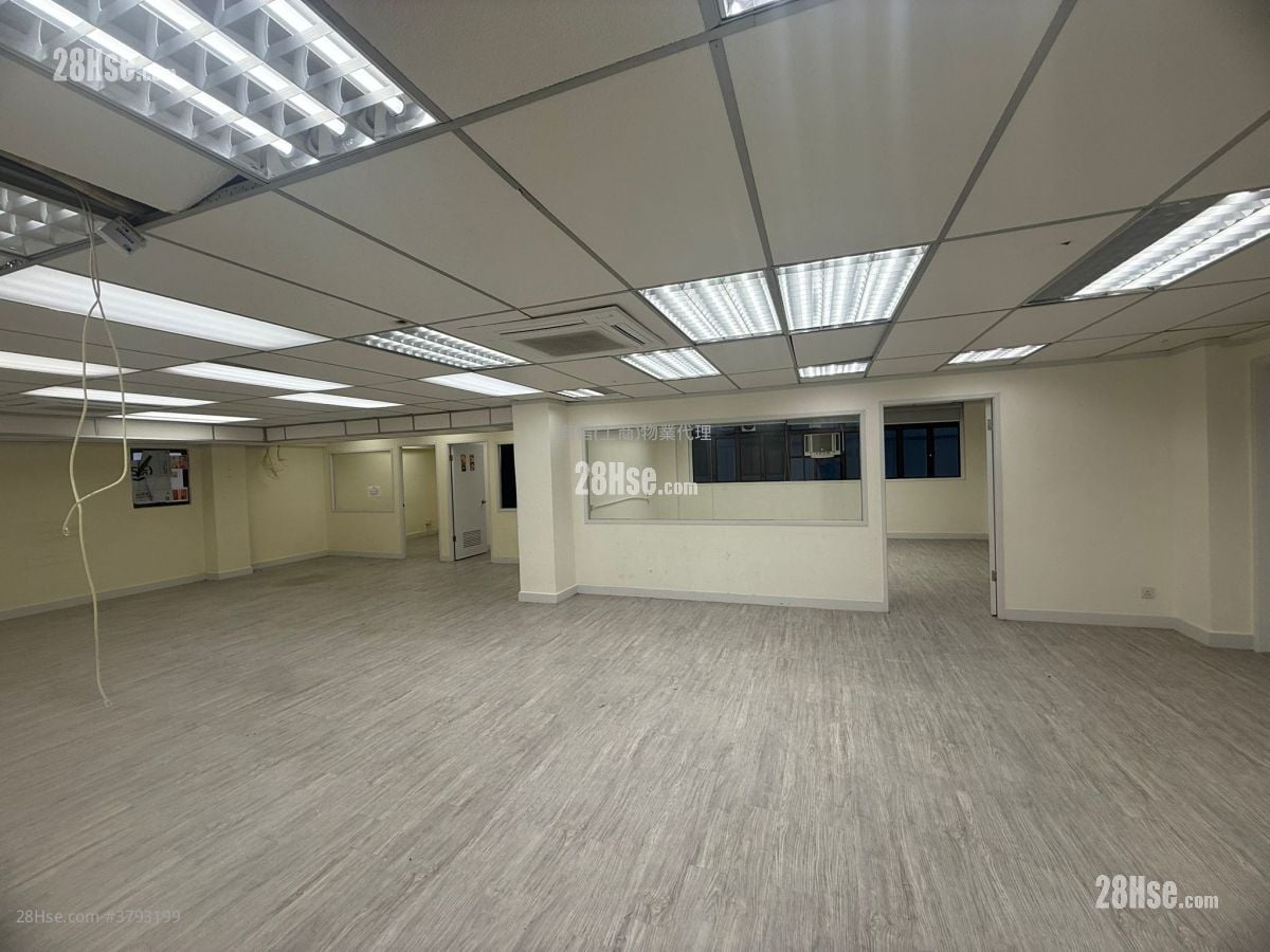 Tong Yuen Factory Building Rental 4 Bedrooms , 2 Toilets