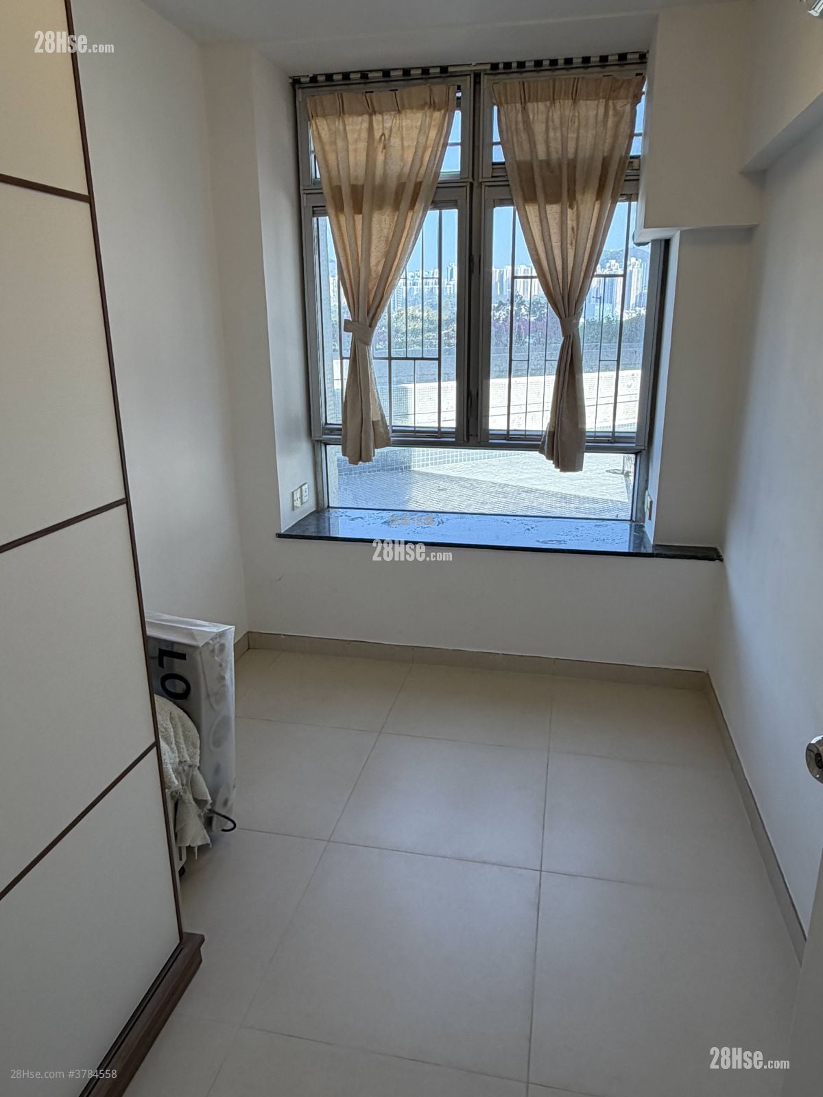 太古城 售盘 3 房 , 2 浴室 1,015 平方尺