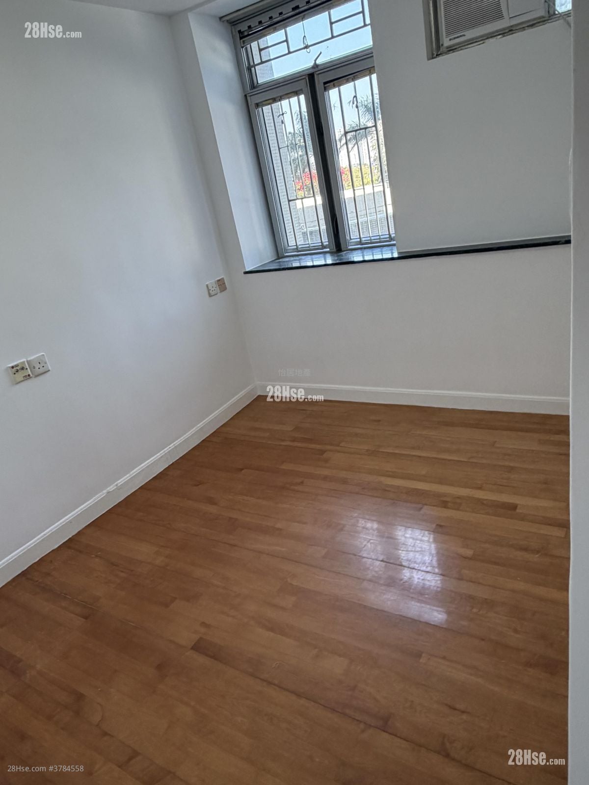 太古城 售盘 3 房 , 2 浴室 1,015 平方尺