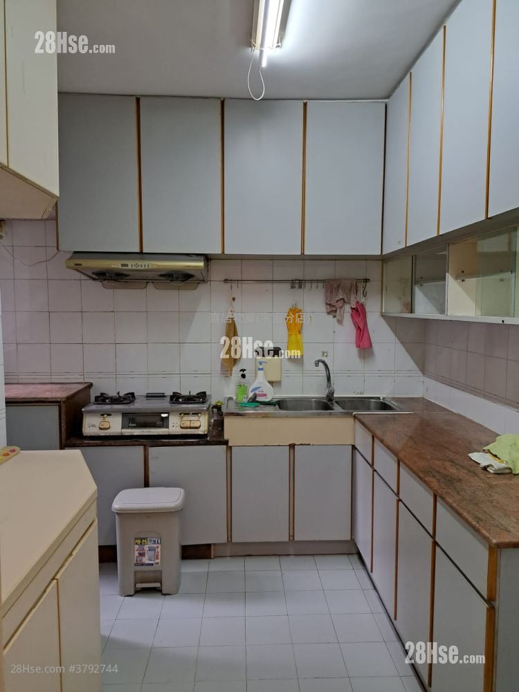 Cronin Garden Sell 3 Bedrooms , 2 Bathrooms 622 ft²