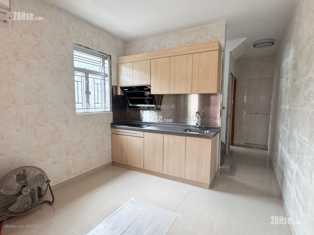 Village Rental 3 Bedrooms , 1 Bathroom