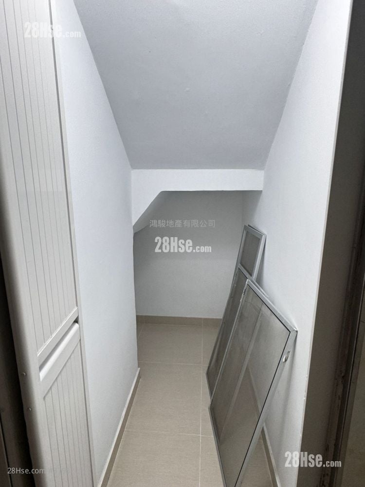 Village Rental 3 Bedrooms , 1 Bathroom