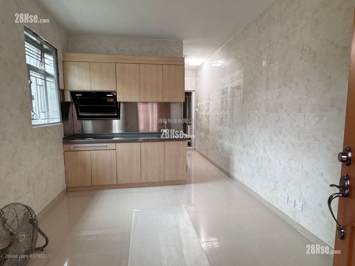 Village Rental 3 Bedrooms , 1 Bathroom