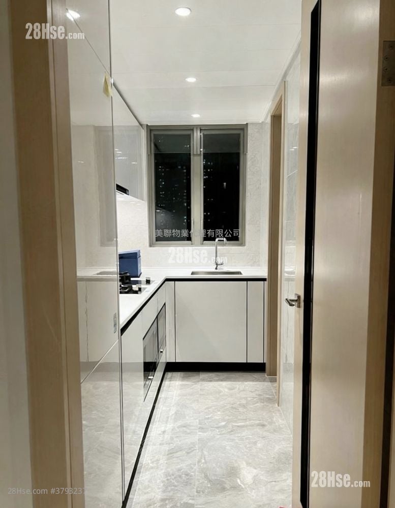 Grand Marini 售盘 3 房 , 2 浴室 785 平方尺