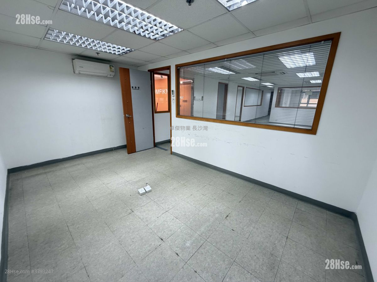 Ka To Factory Building Rental 2,850 ft²