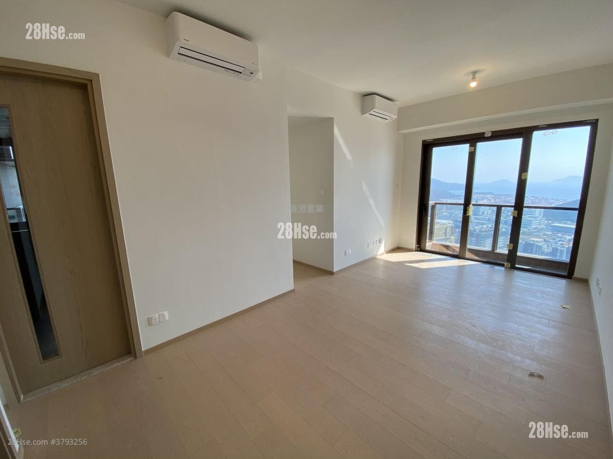 Lp6 Sell 3 Bedrooms , 2 Bathrooms 728 ft²