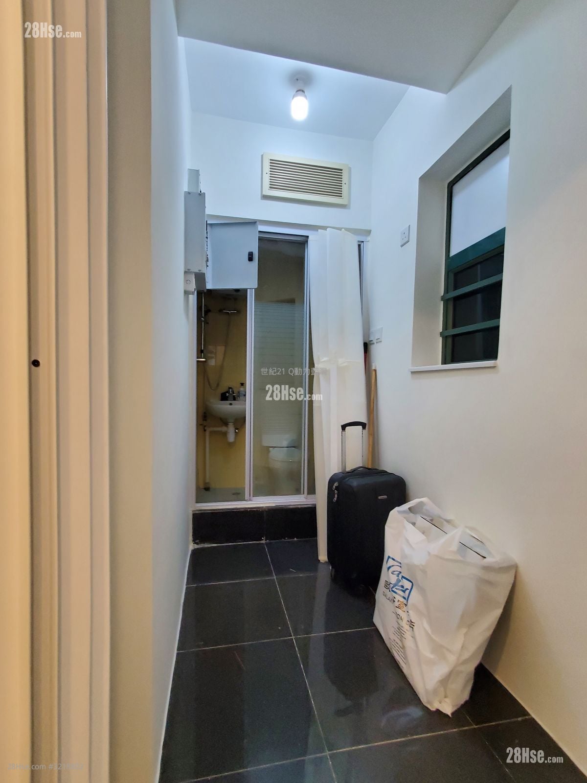 蓝湾半岛 租盘 3 房 , 2 浴室 848 平方尺