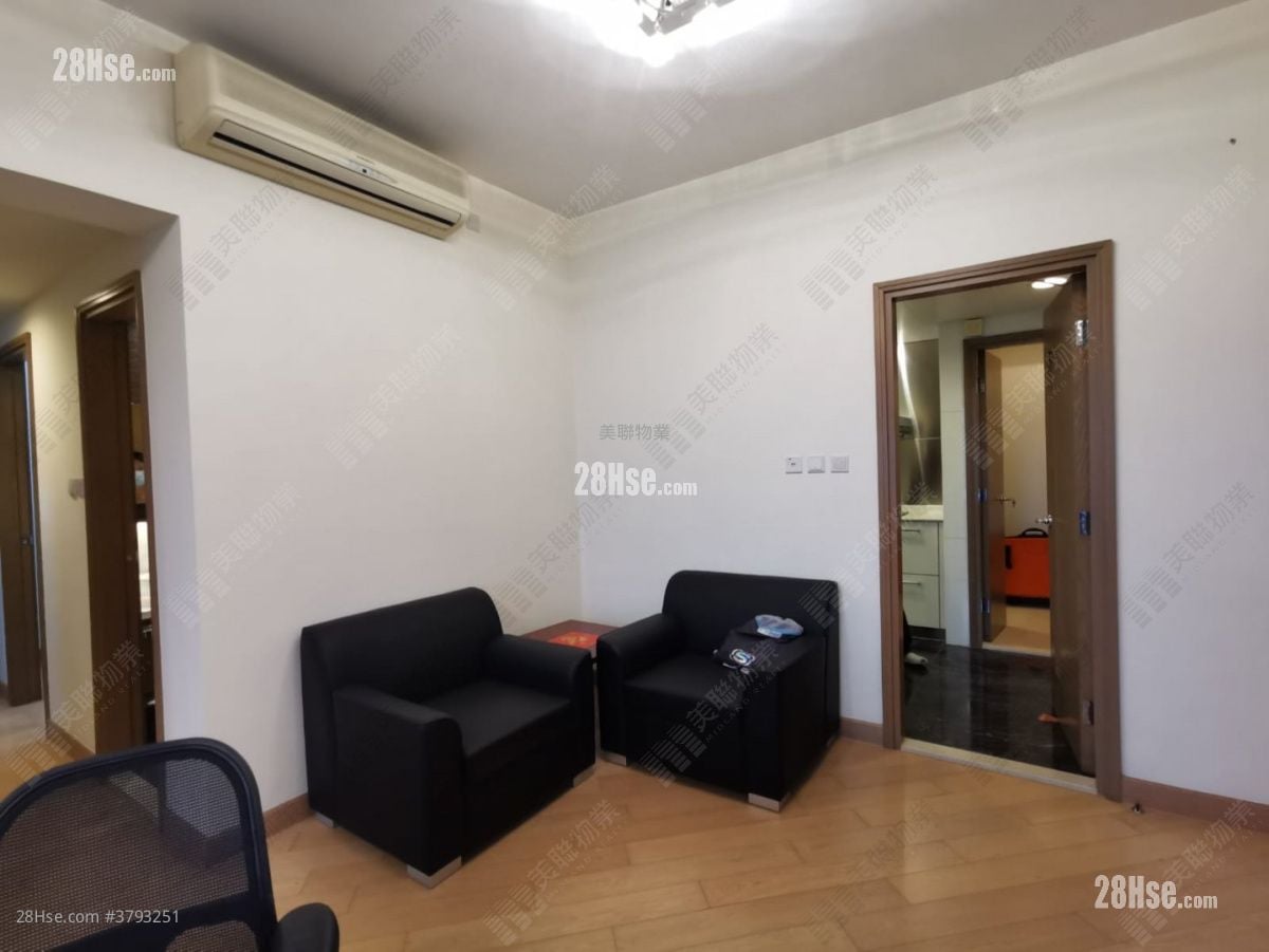 Yoho Midtown Rental 4 Bedrooms , 2 Bathrooms 1,026 ft²