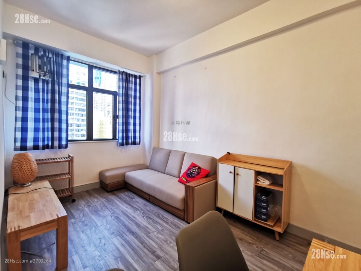 Unique Tower Rental 1 Bedroom 308 ft²