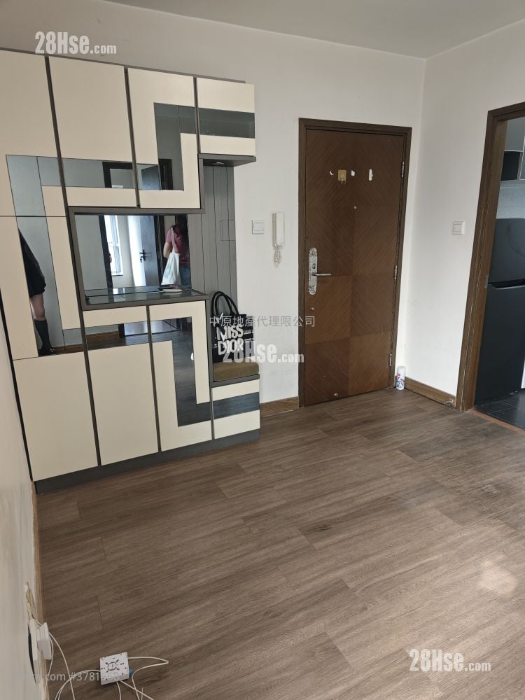 Serenity Park Sell 2 Bedrooms , 1 Bathroom 355 ft²