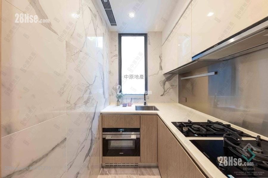 The Regent Rental 3 Bedrooms , 2 Bathrooms 593 ft²