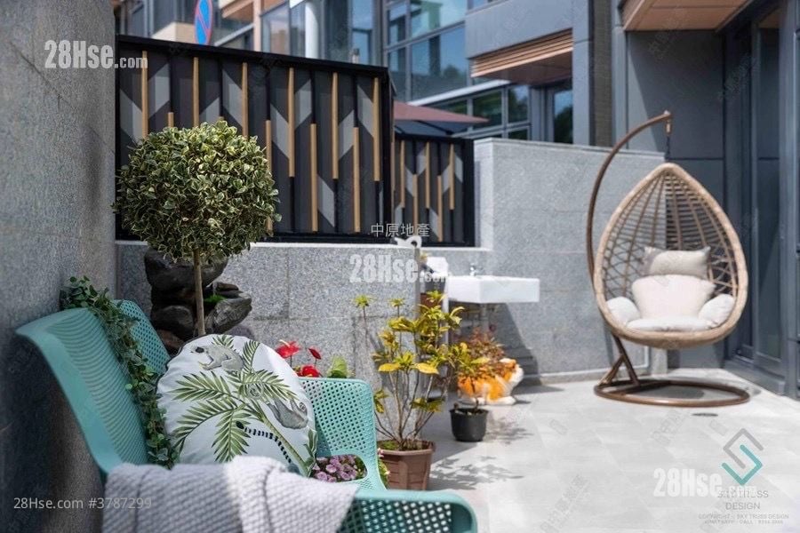 The Regent Rental 3 Bedrooms , 2 Bathrooms 593 ft²