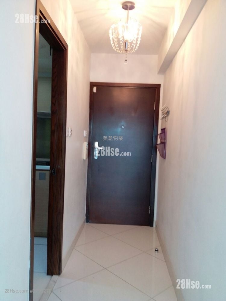 Grand Waterfront Rental 2 Bedrooms , 1 Bathroom 546 ft²