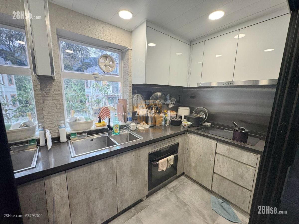 Village Sell 3 Bedrooms , 1 Bathroom