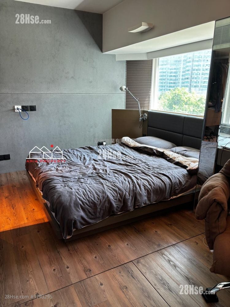 Coastal Skyline Sell Studio , 1 Bathroom 518 ft²