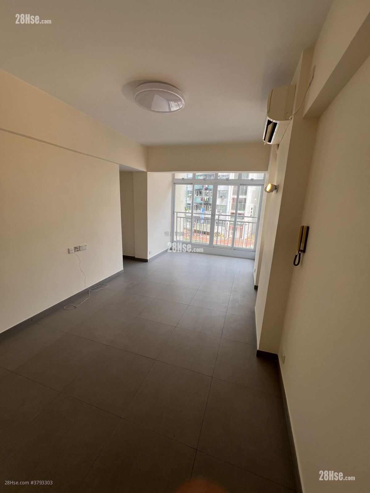 Ho King Building Rental 2 Bedrooms , 1 Bathroom 589 ft²