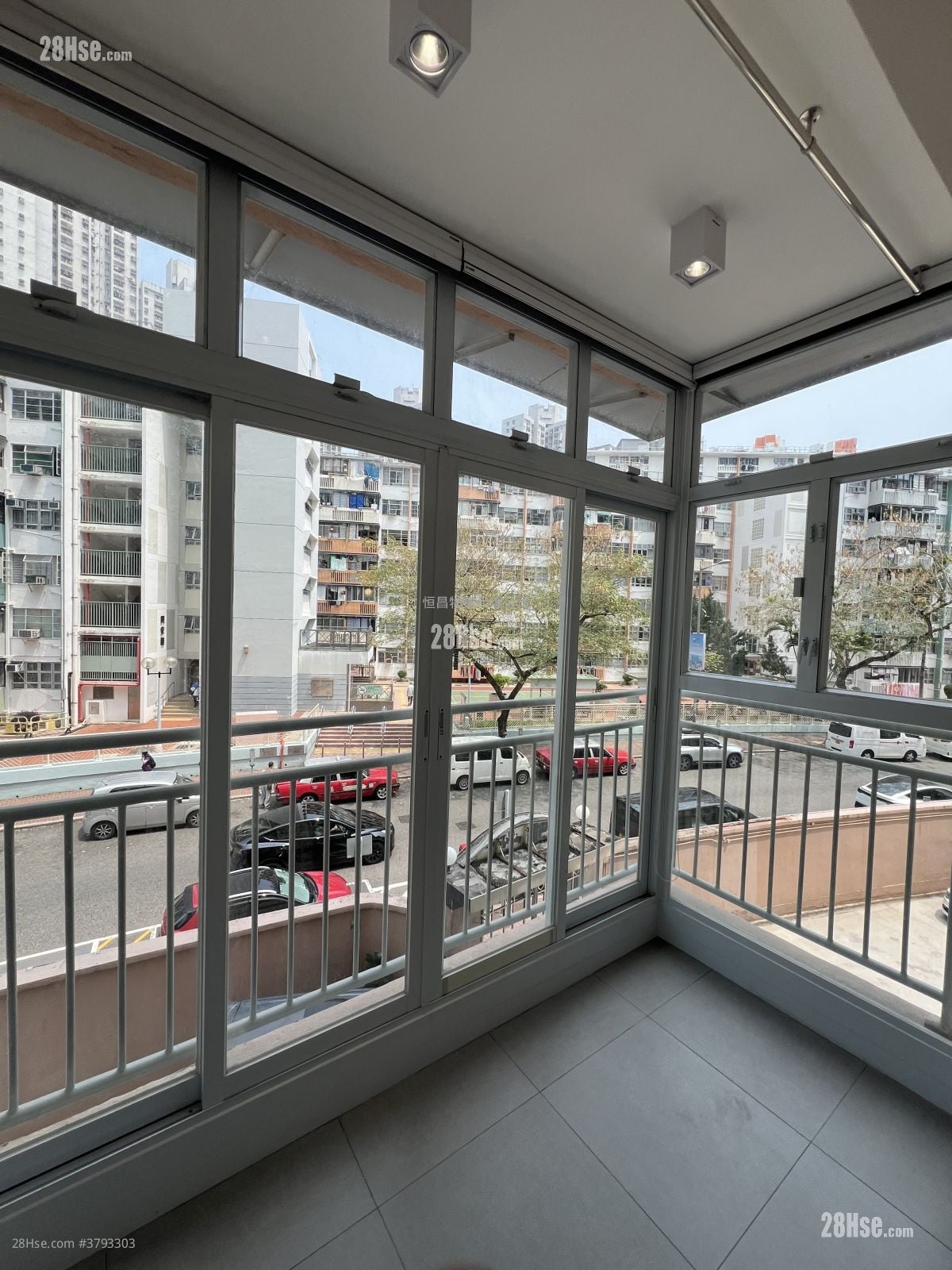 Ho King Building Rental 2 Bedrooms , 1 Bathroom 589 ft²