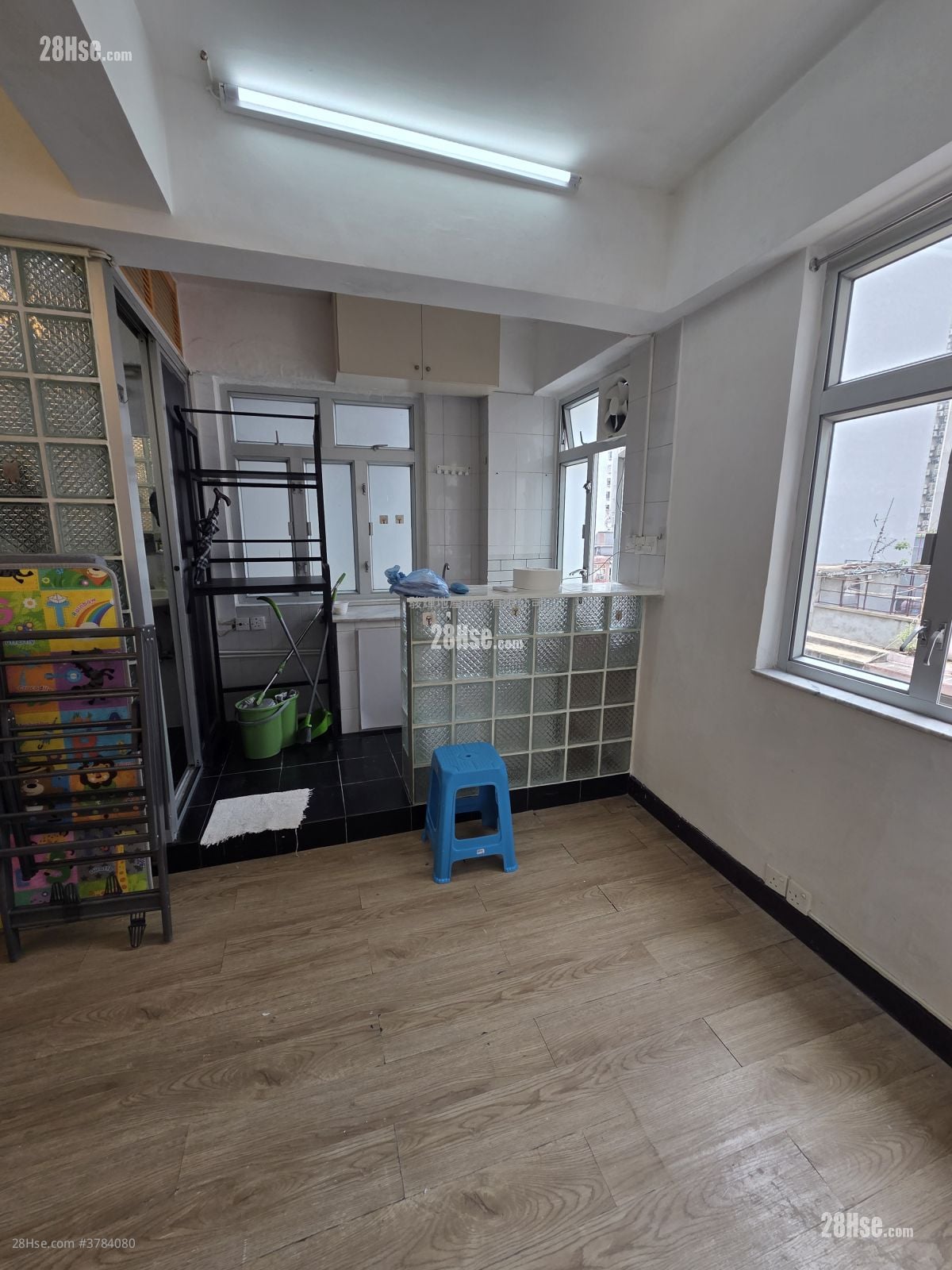 金淞大厦 租盘 2 房 , 1 浴室 314 平方尺