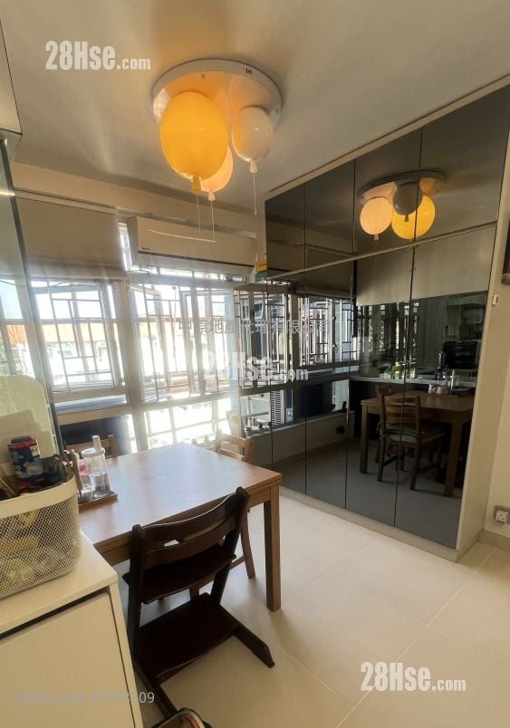 美孚新邨 售盘 3 房 , 1 浴室 566 平方尺