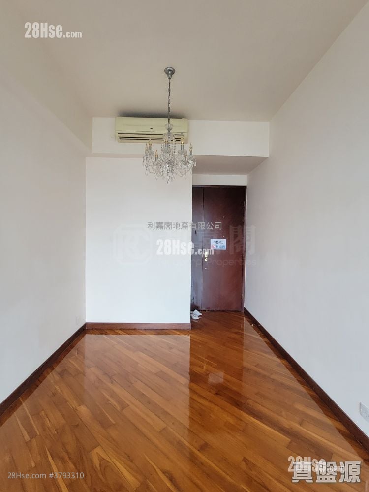 一号银海 售盘 3 房 , 2 浴室 665 平方尺