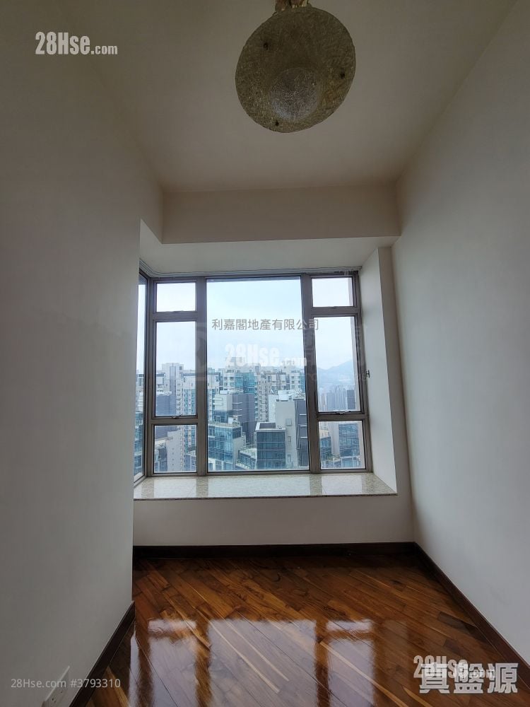 一号银海 售盘 3 房 , 2 浴室 665 平方尺