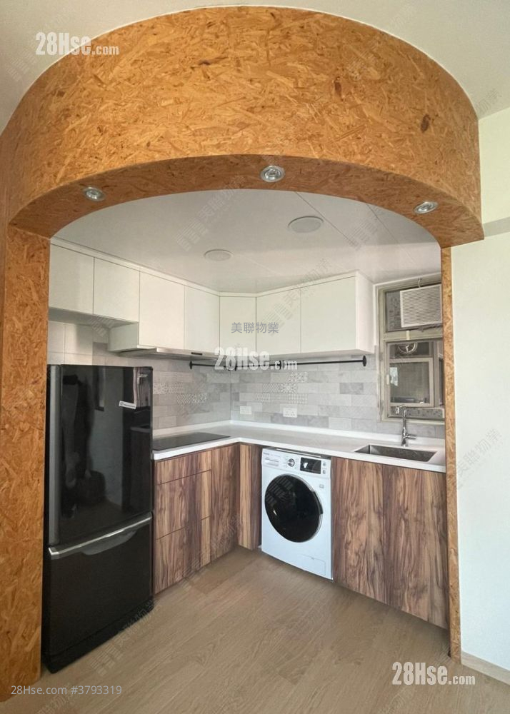 Yoho Town 售盘 3 房 , 1 浴室 516 平方尺