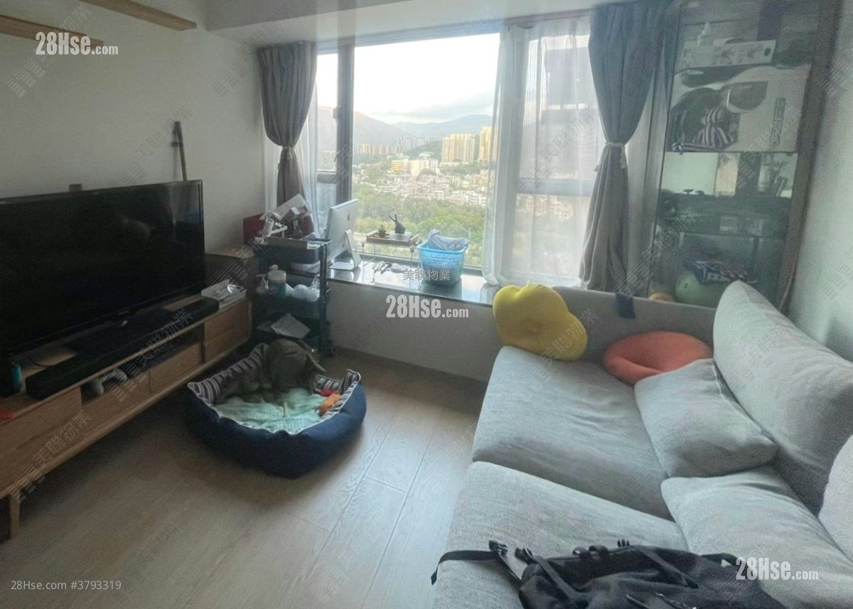 Yoho Town 售盘 3 房 , 1 浴室 516 平方尺