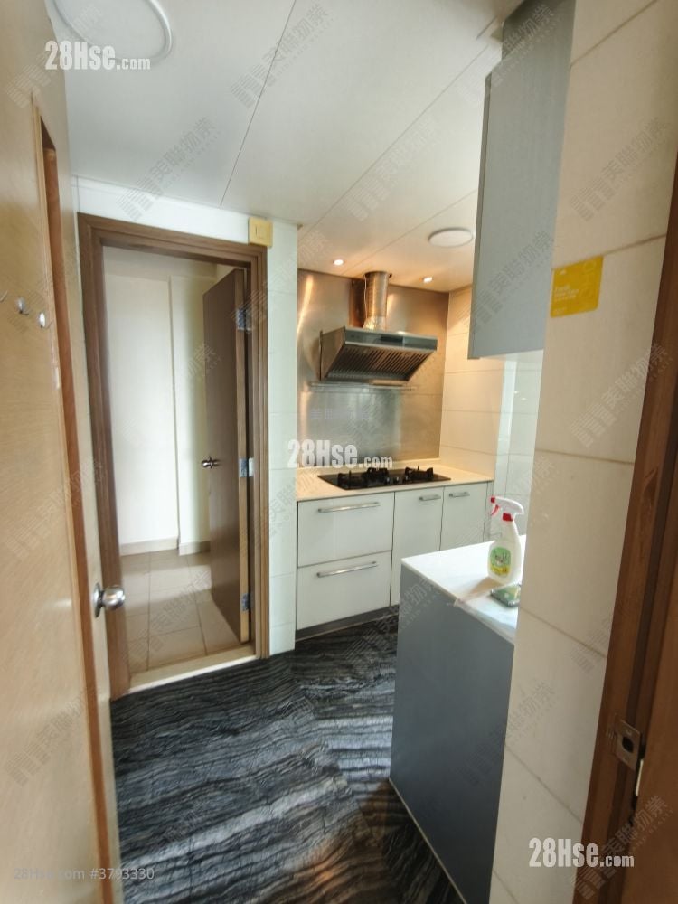 Yoho Midtown 售盘 4 房 , 2 浴室 1,029 平方尺