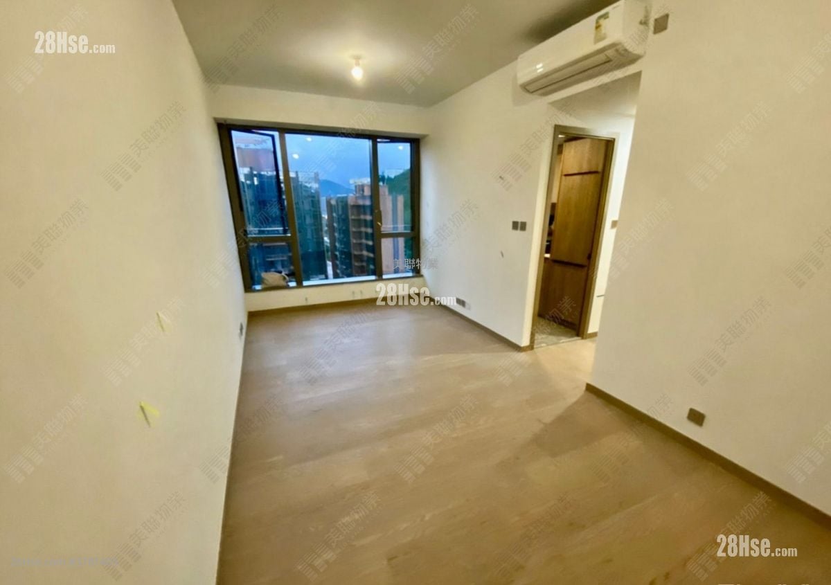 Centra Horizon Rental 2 Bedrooms , 2 Bathrooms 585 ft²