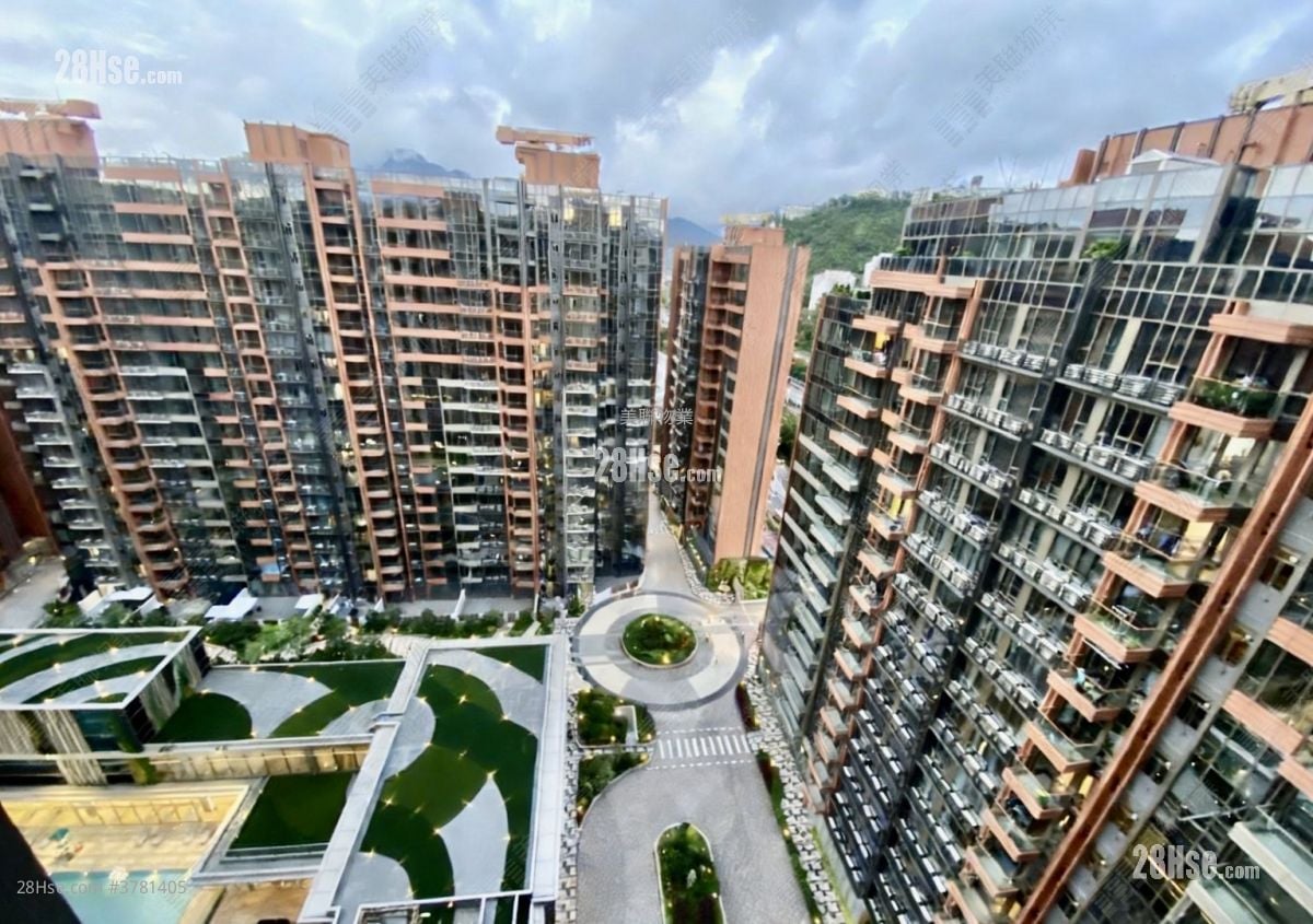 Centra Horizon Rental 2 Bedrooms , 2 Bathrooms 585 ft²