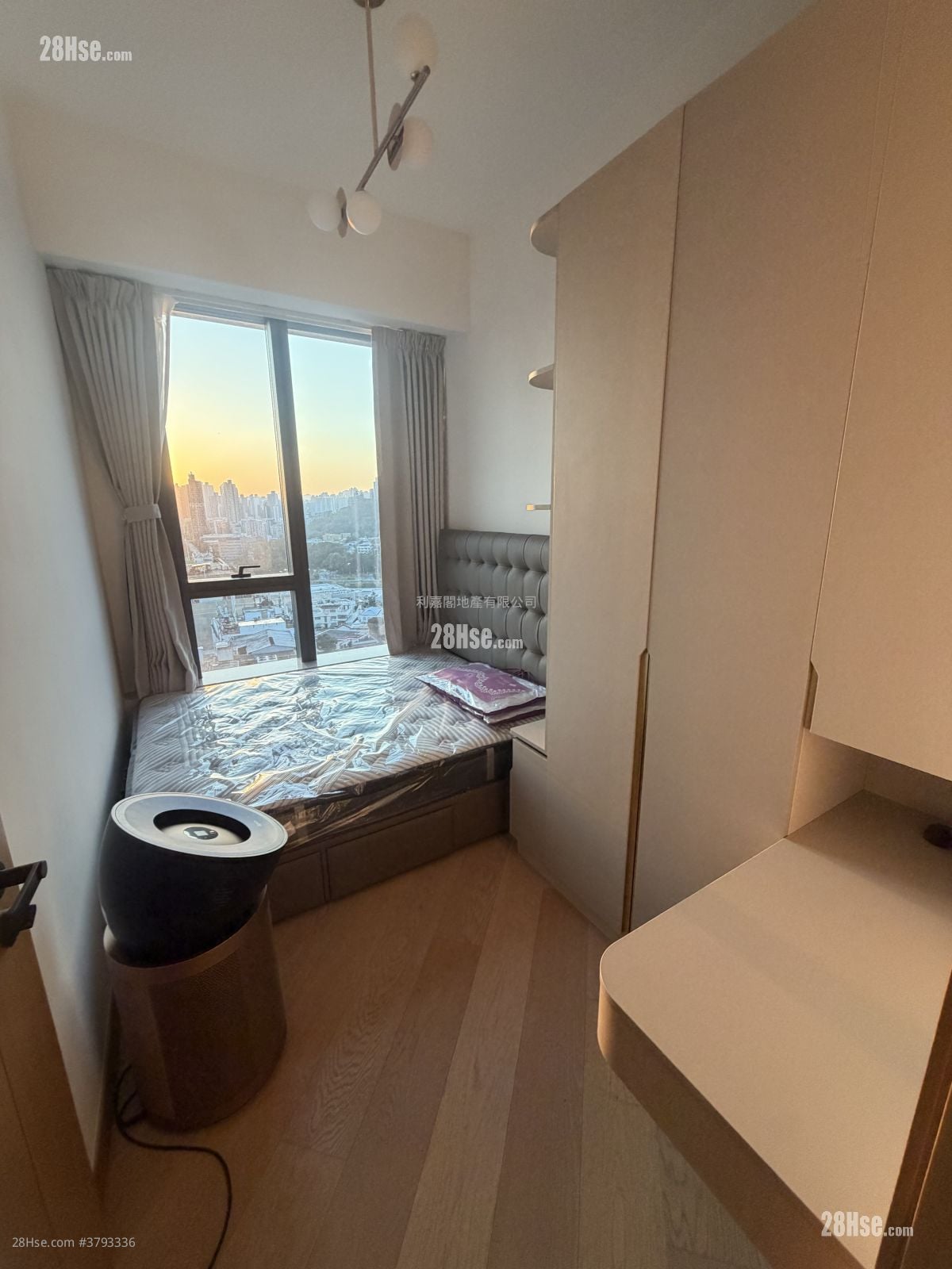 128 Waterloo Rental 1 Bedroom , 1 Bathroom 342 ft²