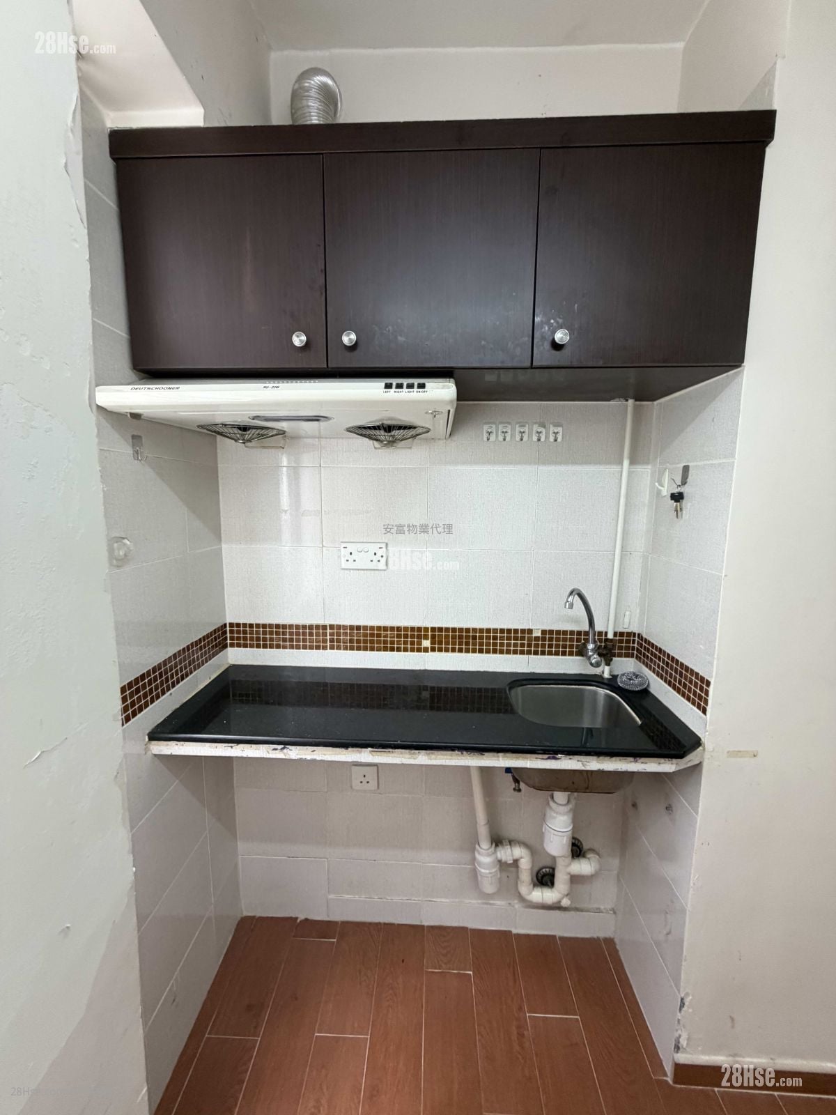 Foon Lok Mansion Rental 100 ft²