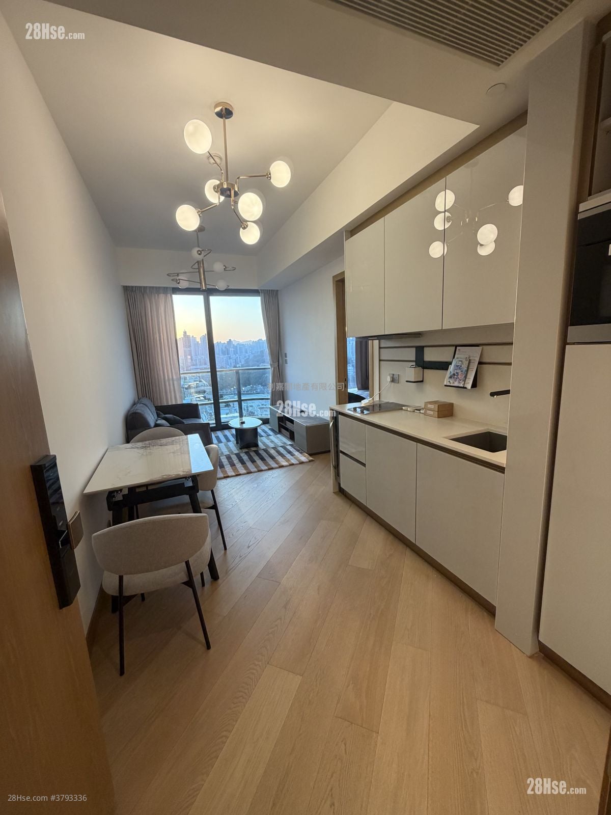 128 Waterloo Rental 1 Bedroom , 1 Bathroom 342 ft²