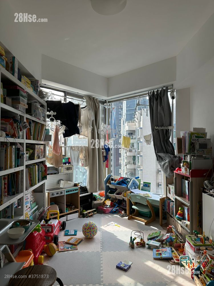 爱海颂 售盘 2 房 485 平方尺