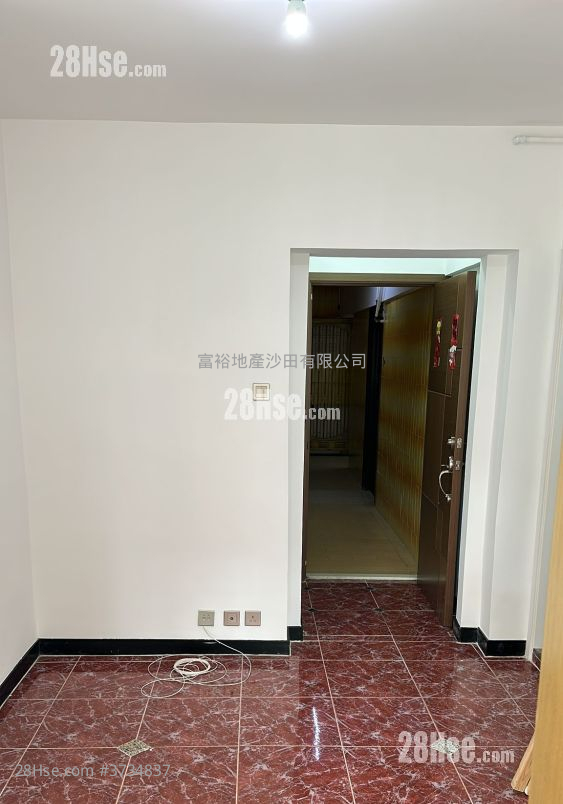 Golden Lion Garden Rental 2 Bedrooms , 1 Bathroom 285 ft²