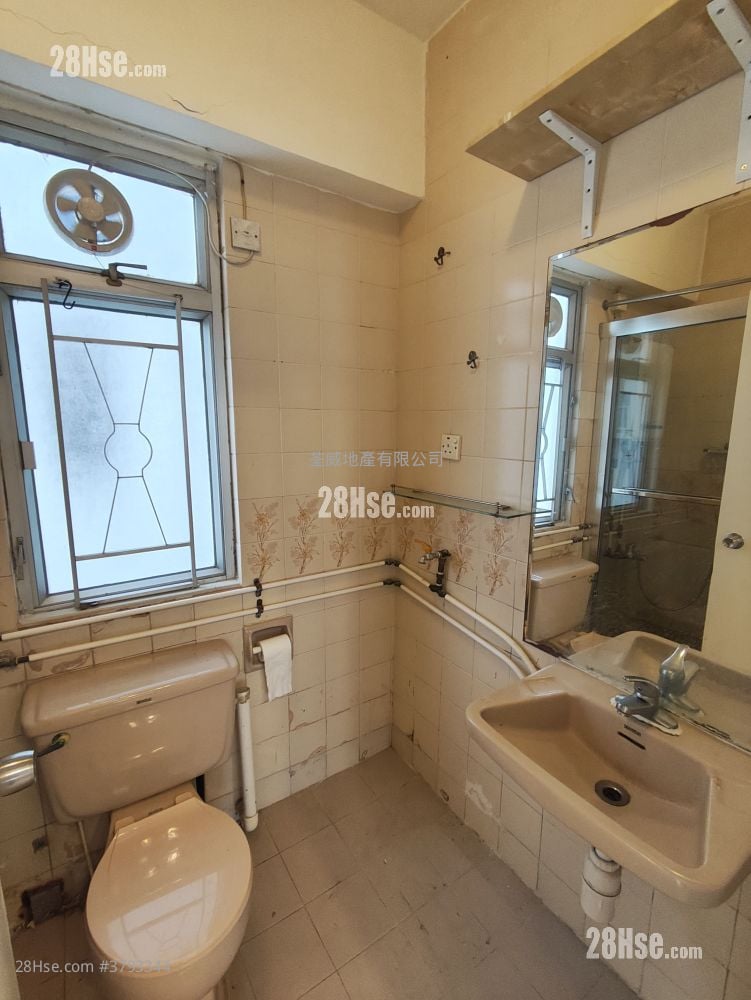 荃景花园 租盘 2 房 , 1 浴室 362 平方尺